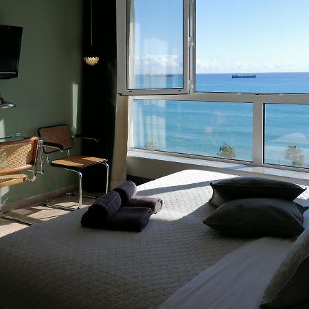 A City-Center Seaview Penthouse At Oceanic Limisso Esterno foto