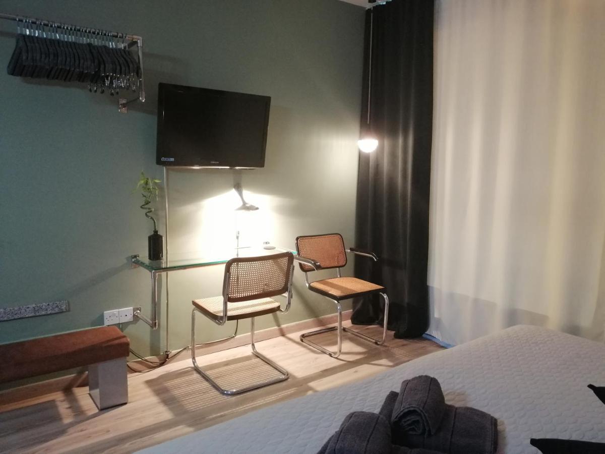 A City-Center Seaview Penthouse At Oceanic Limisso Esterno foto