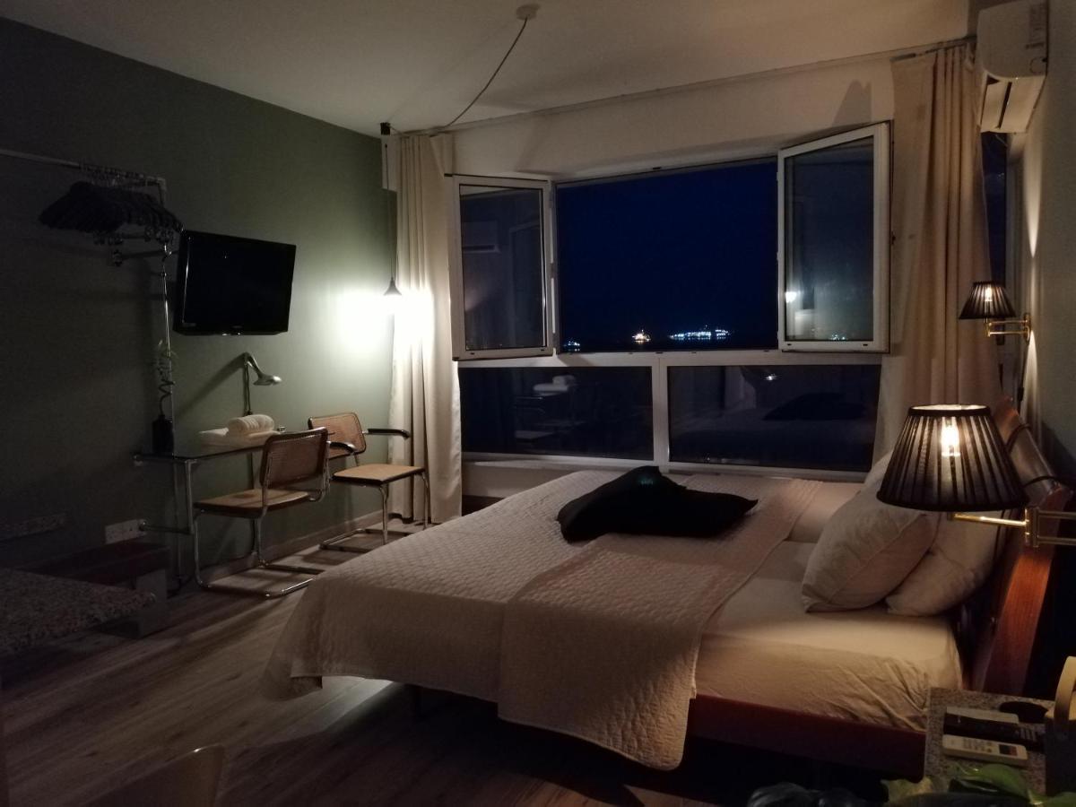 A City-Center Seaview Penthouse At Oceanic Limisso Esterno foto