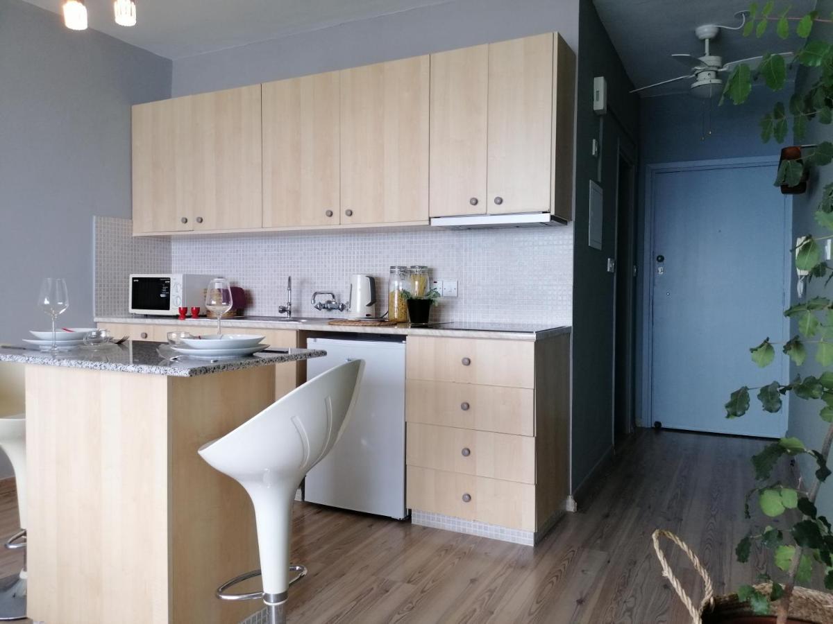 A City-Center Seaview Penthouse At Oceanic Limisso Esterno foto