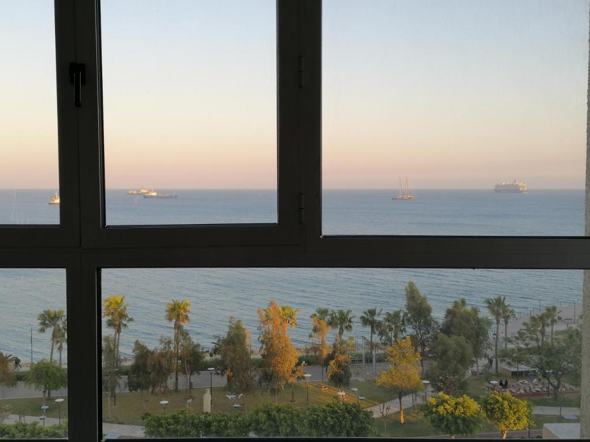 A City-Center Seaview Penthouse At Oceanic Limisso Esterno foto